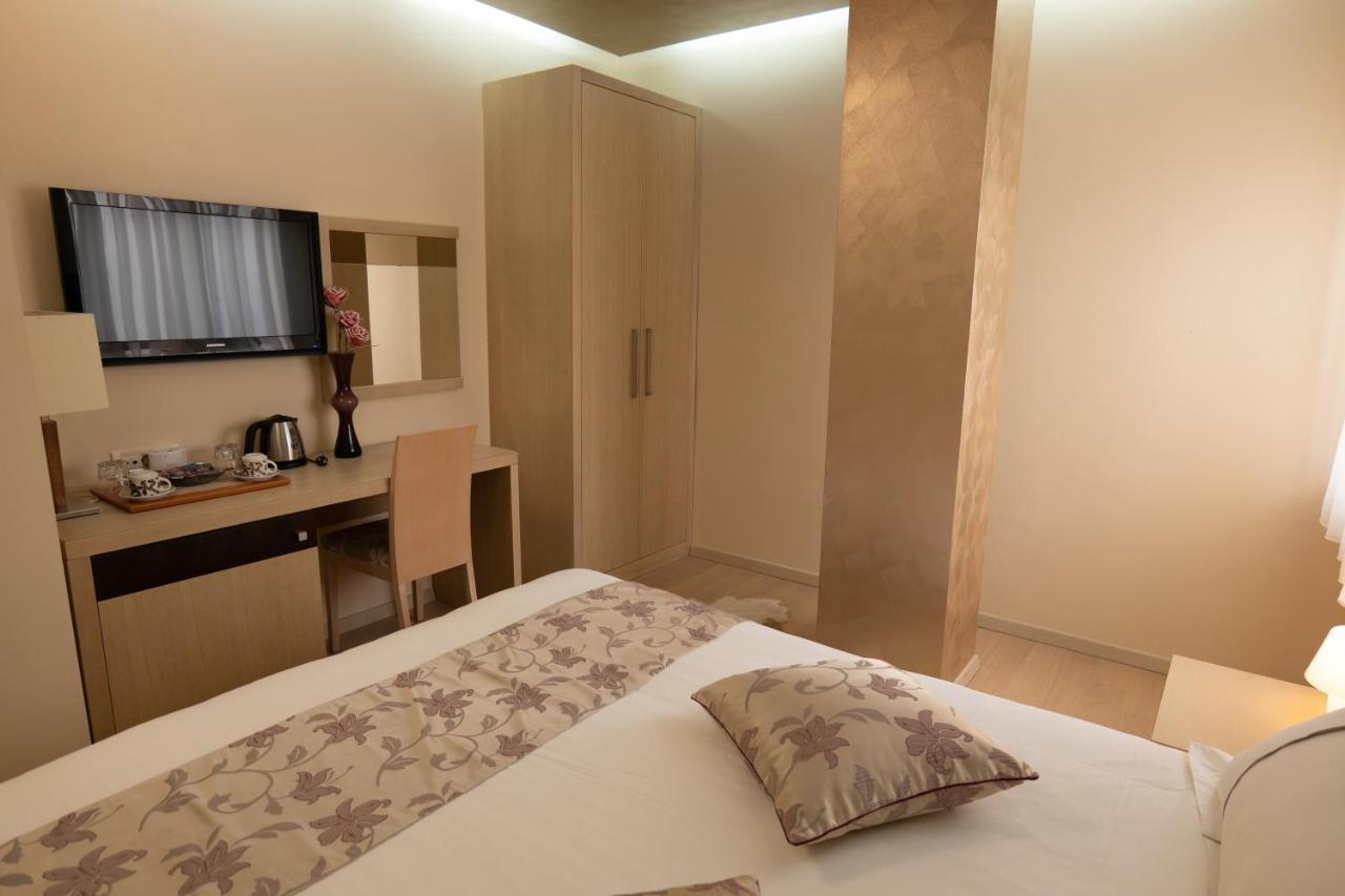 Bed & Breakfast Scallop Self Check-in 4*
