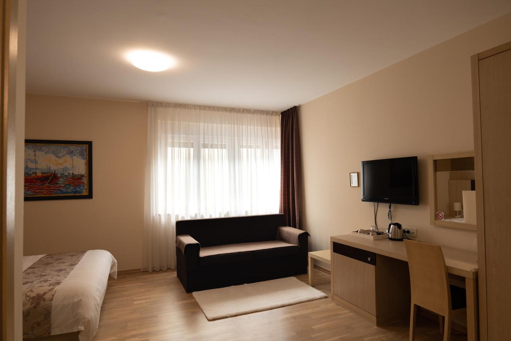 Scallop Self Check-in 4* Zadar